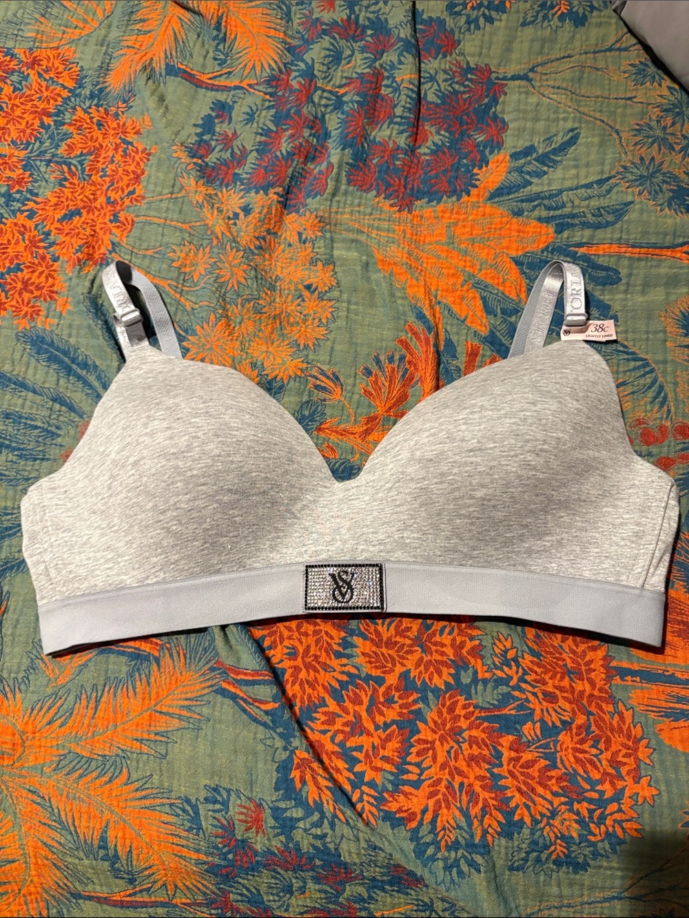 Victoria's Secret Light Gray Wireless shine patch Bra